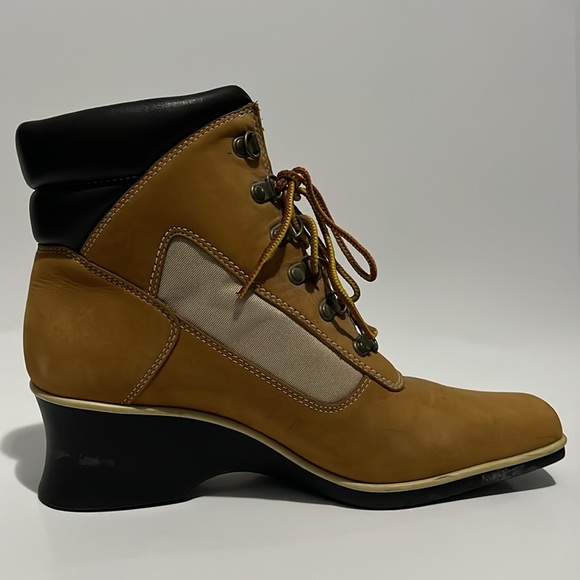 Woman’s Timberline Wedge Butter Boots 8M No Box - Picture 3 of 9